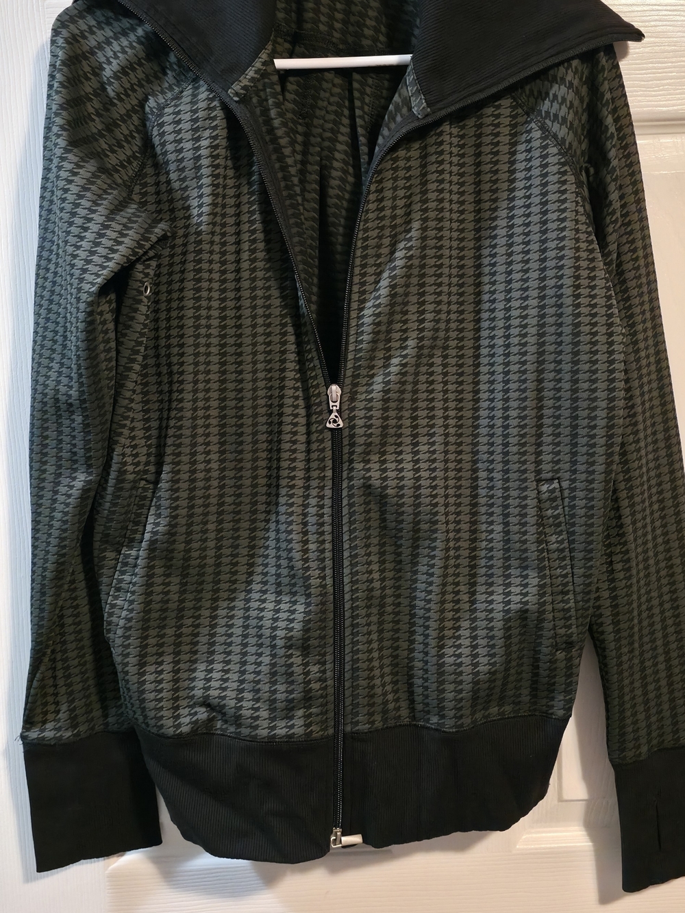 4/$67 Deal! Men's Olive Houndstooth Zip-Front Jacket